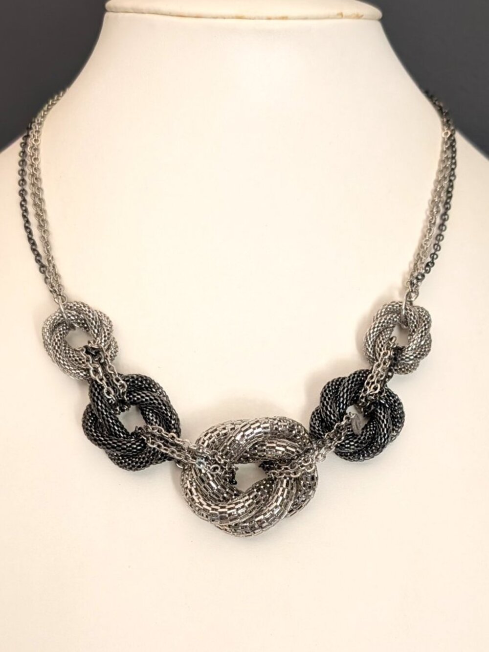 Silver and gray mesh necklace
